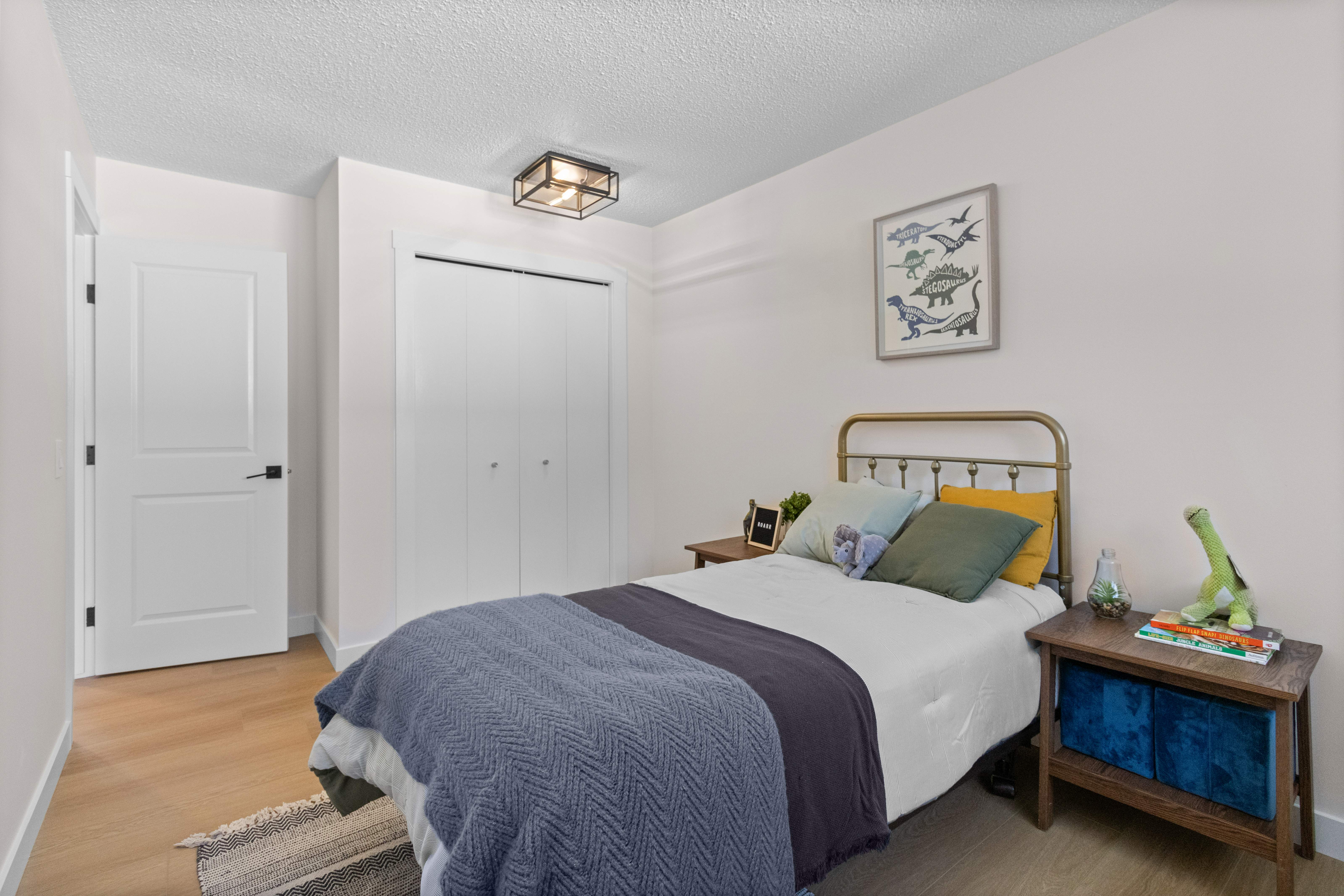 Garland primary bedroom