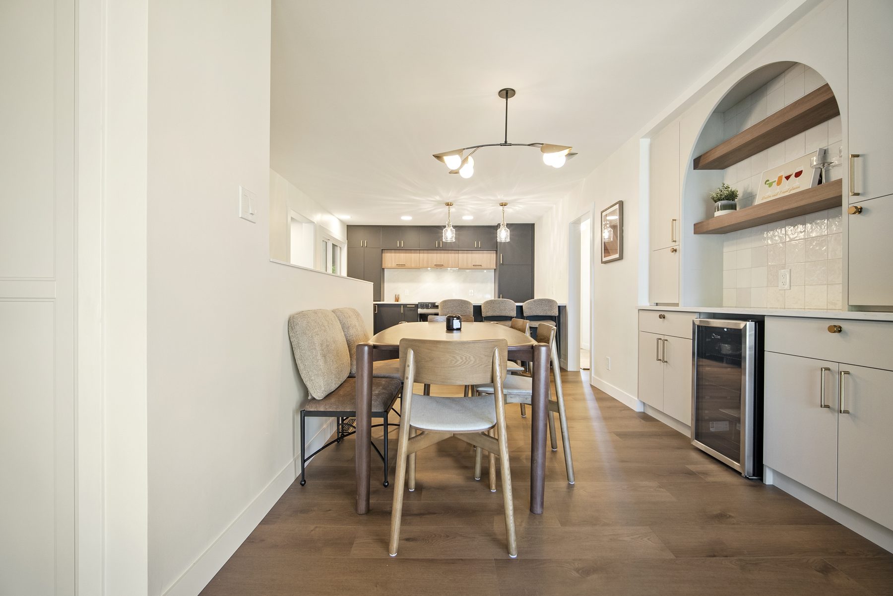 Goldbar dining room